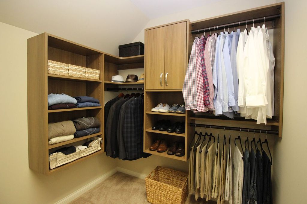 Customized Closet Organization